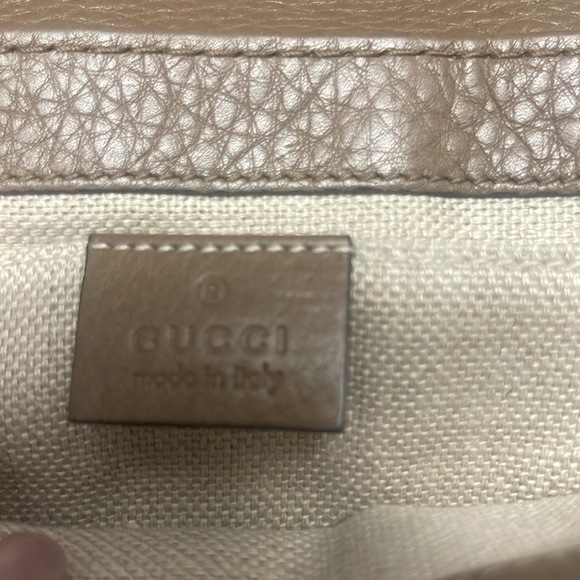 Authentic GUCCI "Greenwich" Python Clutch - Picture 7 of 11